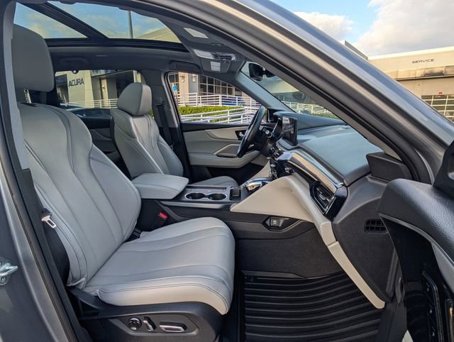 Certified 2025 Acura MDX w/ Technology Package image 18