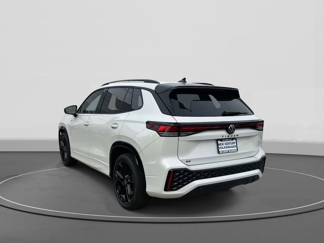 New 2026 Volkswagen Tiguan SE R-Line FWD image 3
