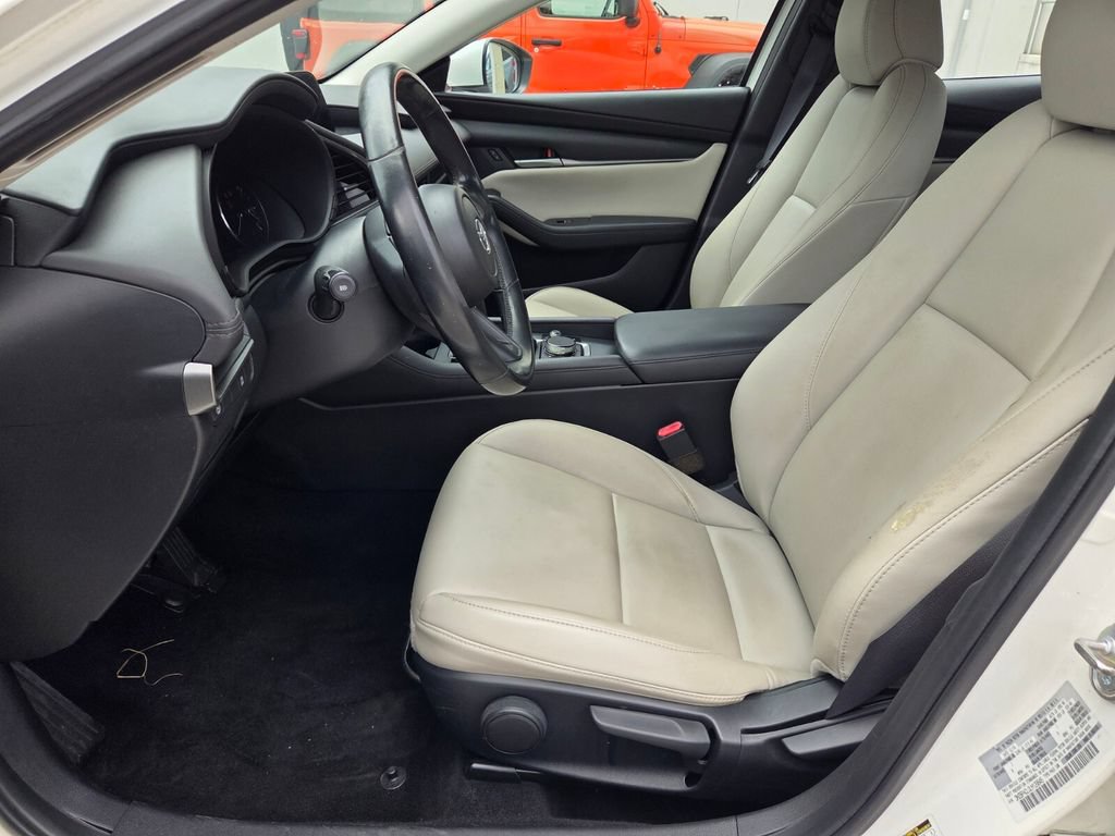 Used 2020 MAZDA MAZDA3 Sedan w/ Select Package FWD image 3