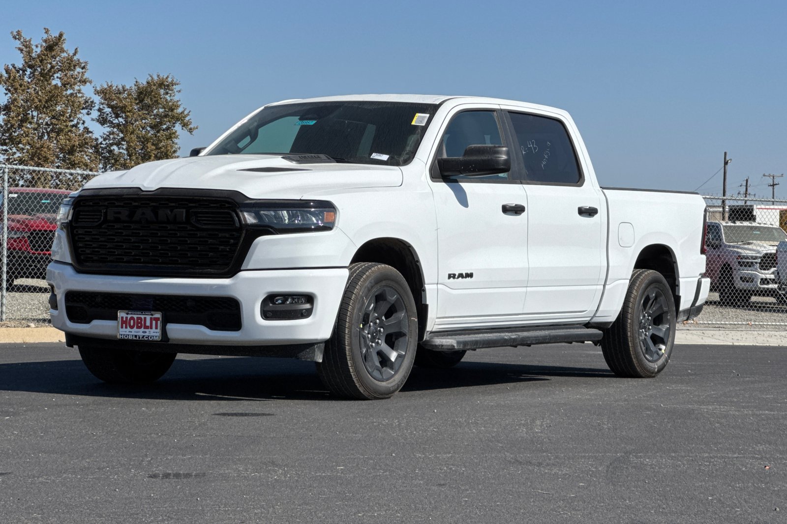 New 2027 RAM 1500 Express AWD/4WD image 7