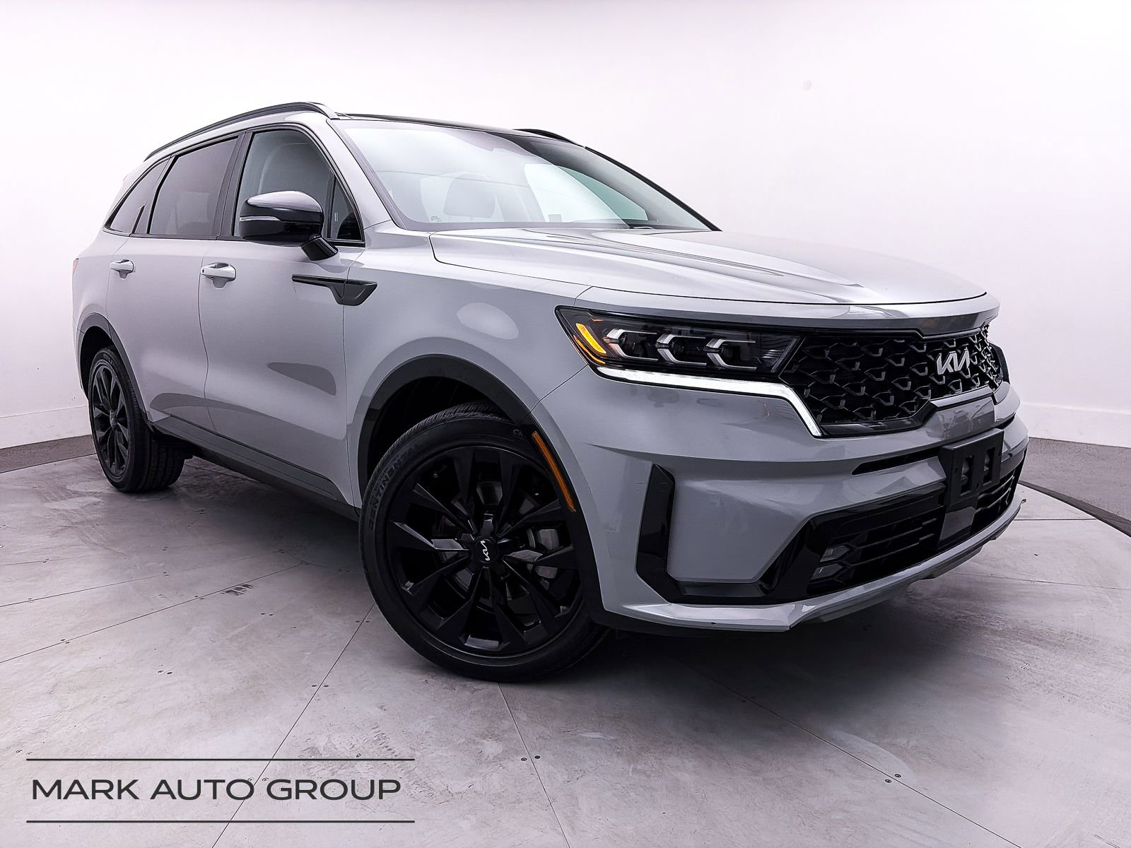 Used 2023 Kia Sorento SX image 1