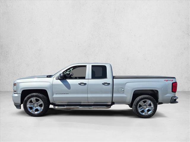 Used 2017 Chevrolet Silverado 1500 Custom w/ Custom Convenience Package AWD/4WD image 8