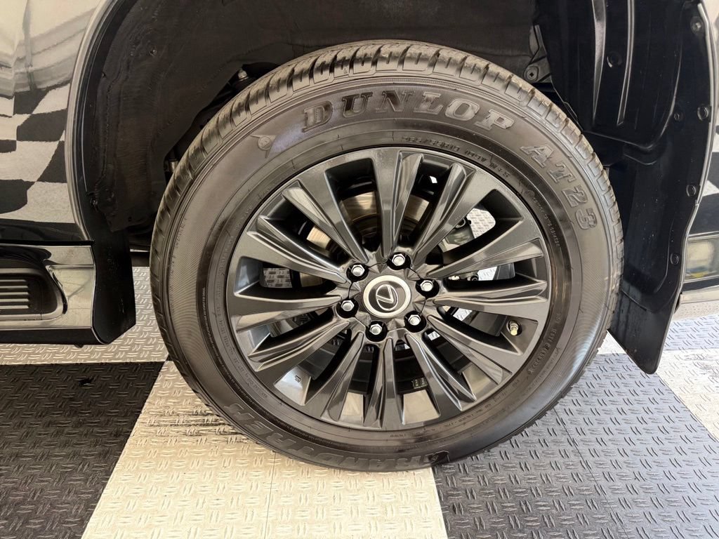 Used 2023 Lexus GX 460 Premium AWD/4WD image 16