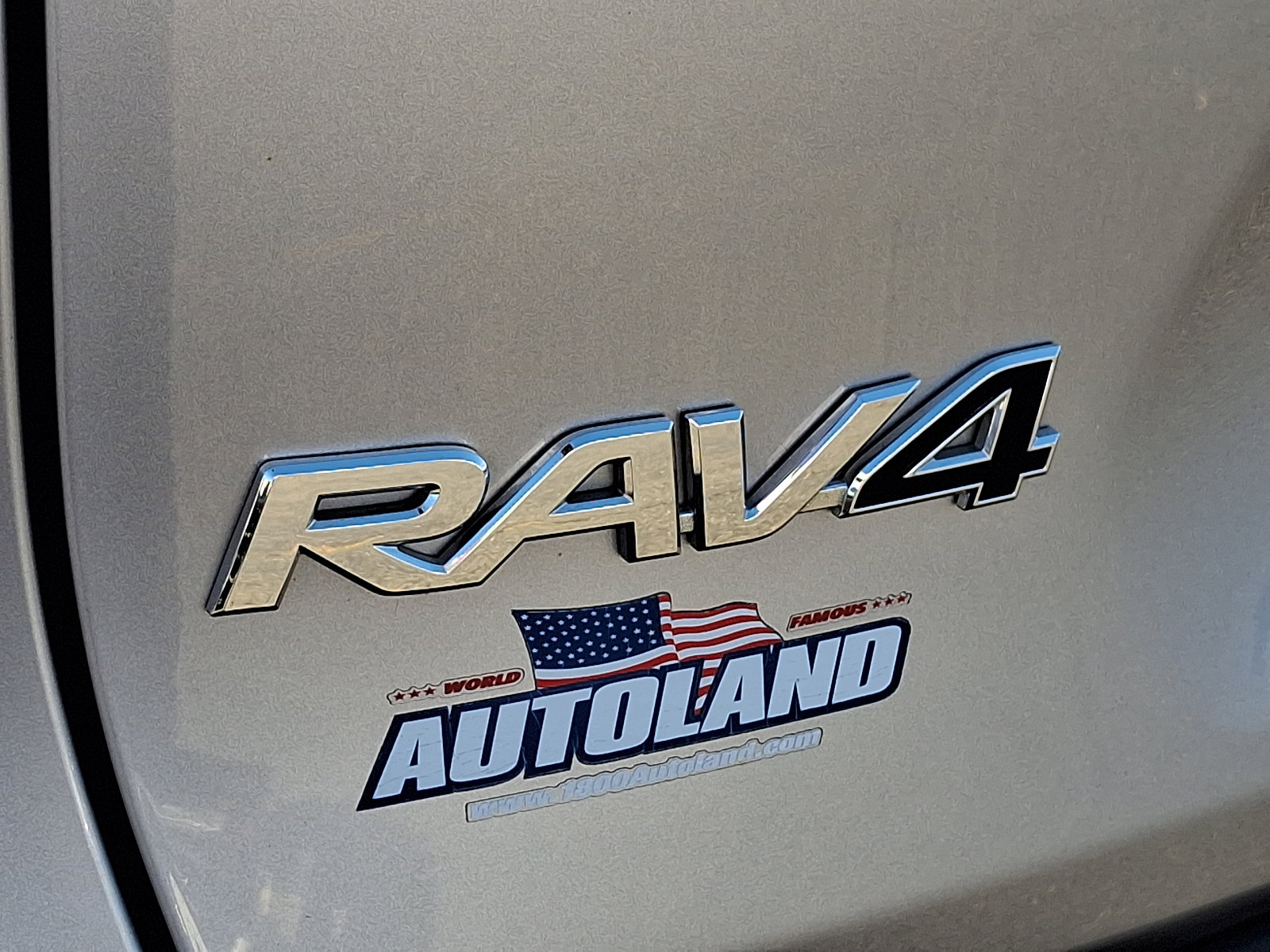 Used 2022 Toyota RAV4 LE image 25