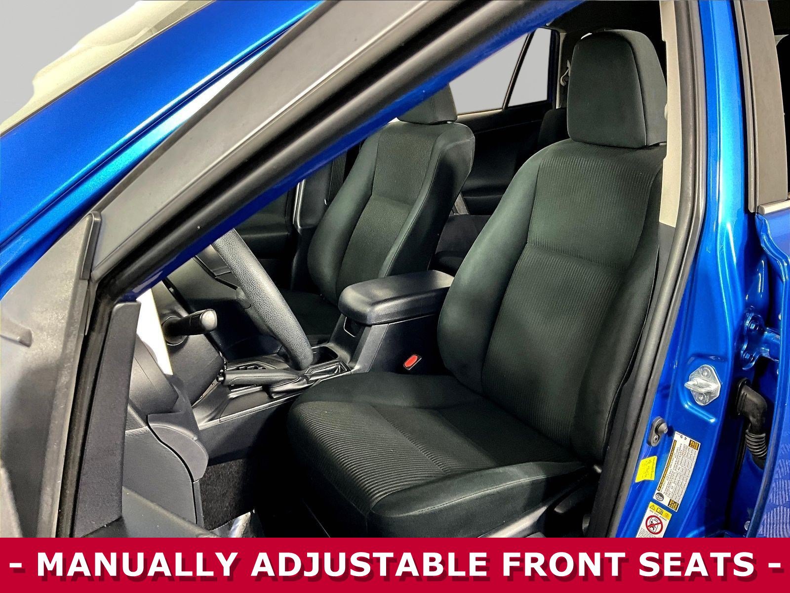 Used 2018 Toyota RAV4 LE w/ All Weather Liner Package FWD image 21