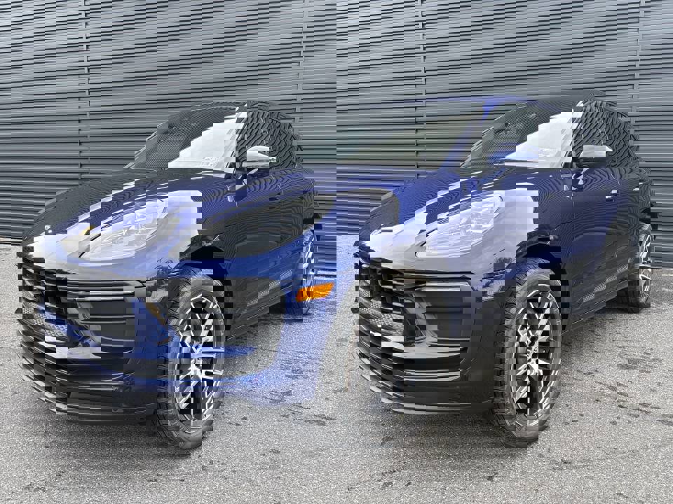 Certified 2026 Porsche Macan image 1