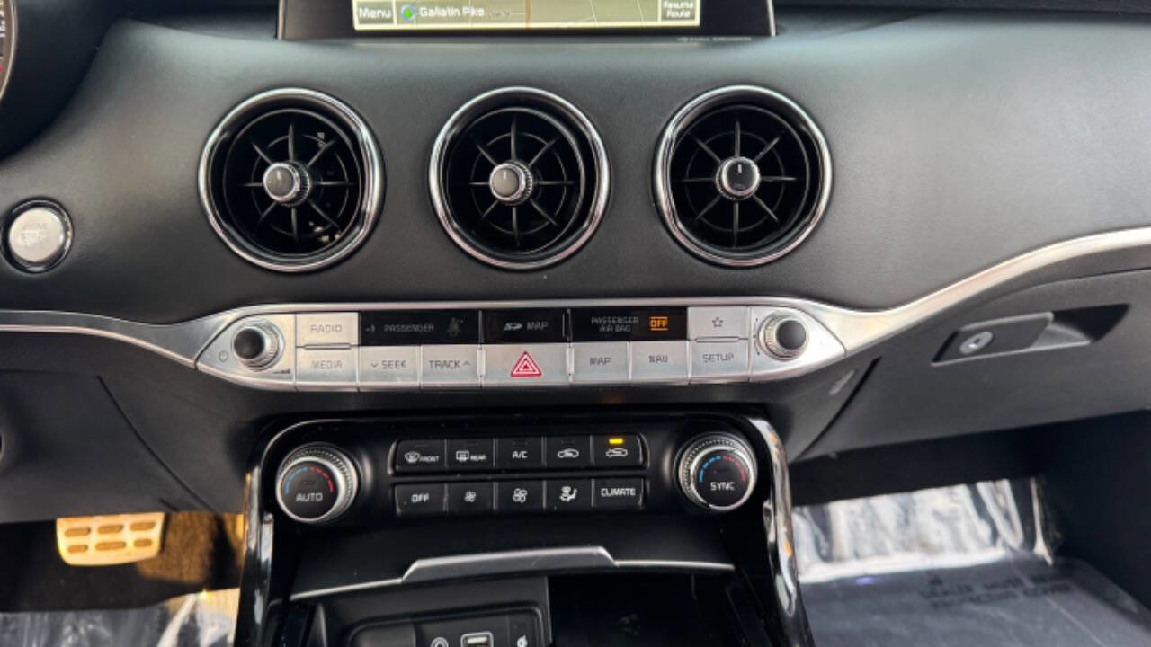 Used 2020 Kia Stinger GT2 image 23