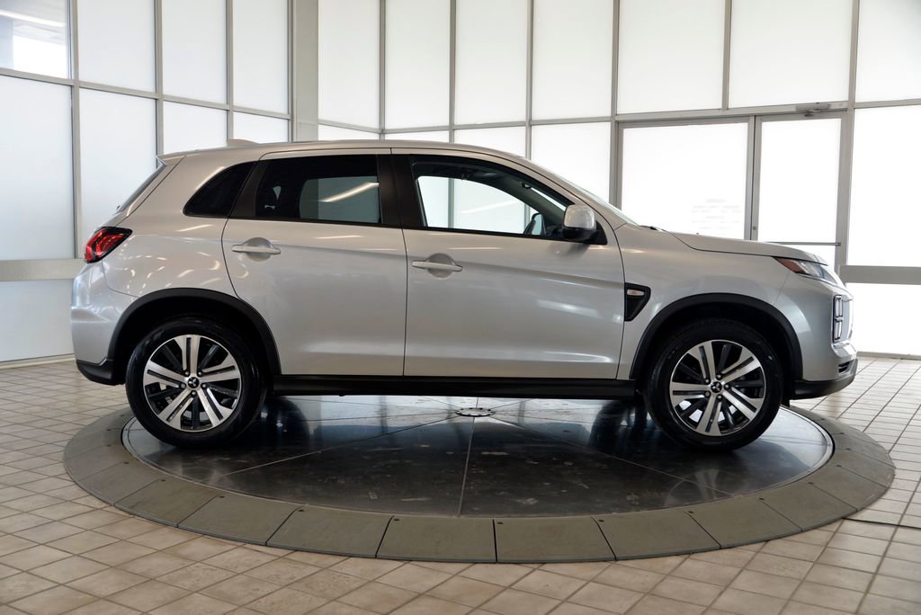 Used 2024 Mitsubishi Outlander Sport ES image 9