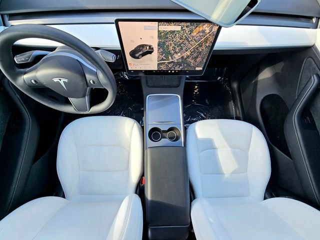 Used 2024 Tesla Model Y Long Range image 27
