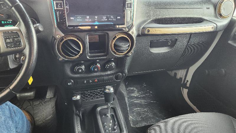 Used 2018 Jeep Wrangler Unlimited Sport image 14