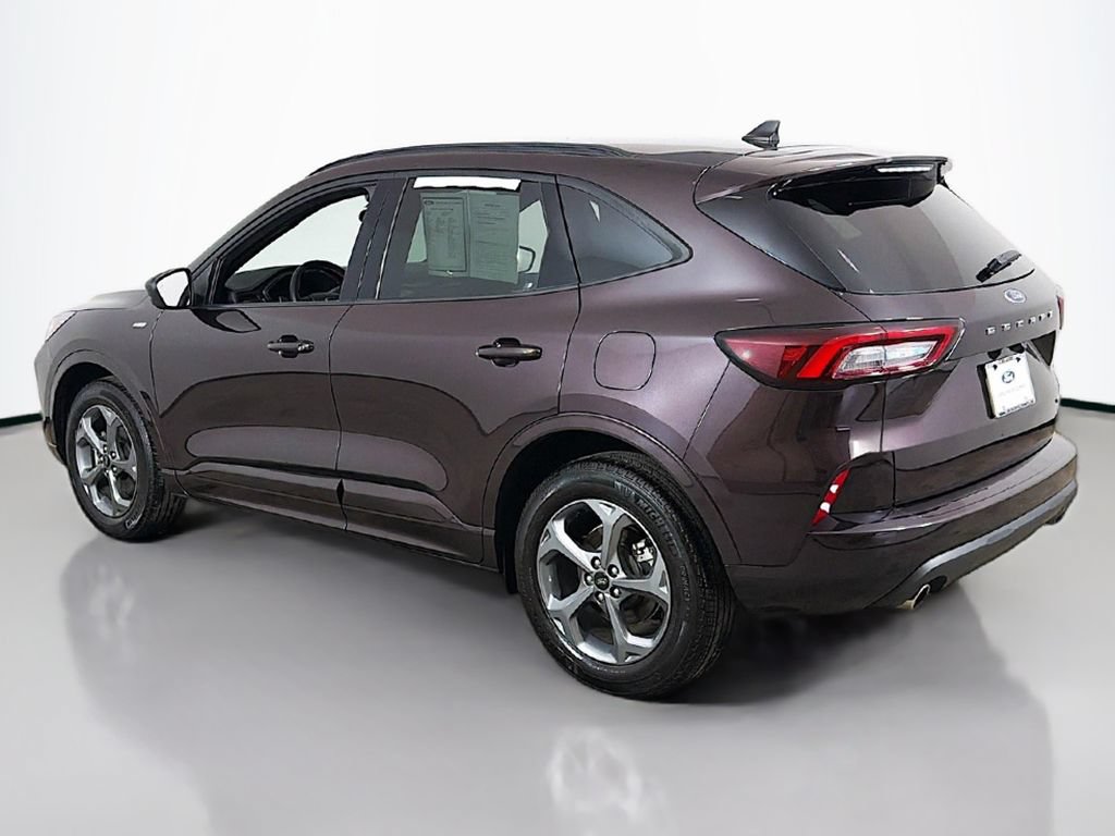 Certified 2023 Ford Escape ST-Line AWD/4WD image 7
