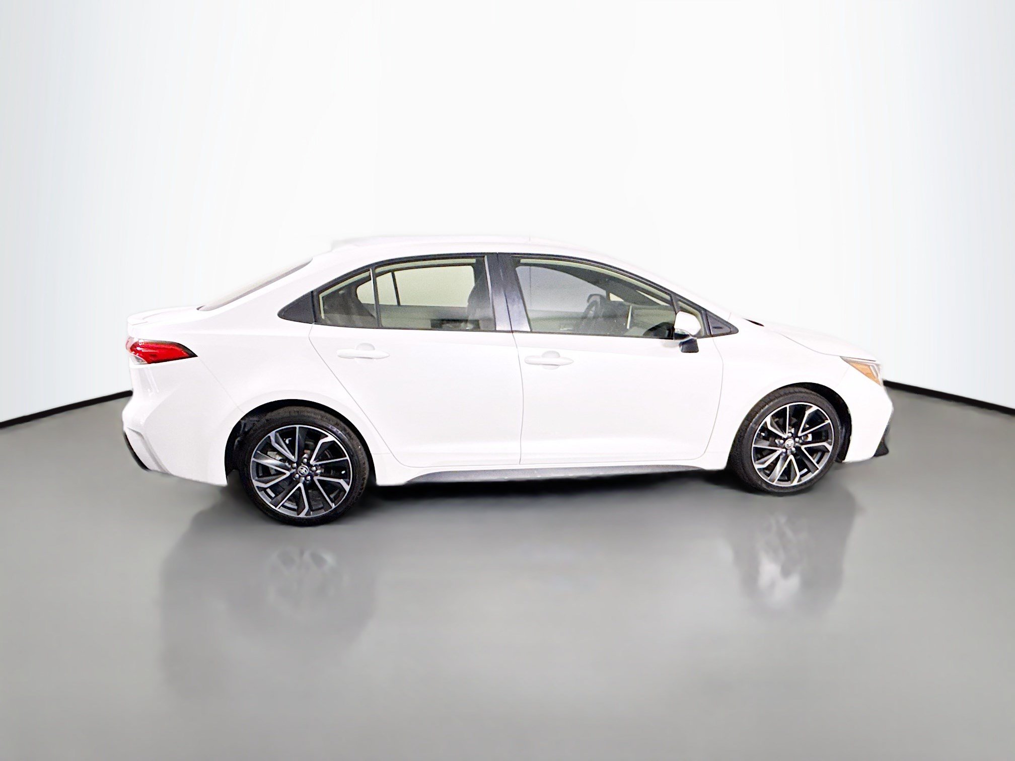 Used 2020 Toyota Corolla SE FWD image 11