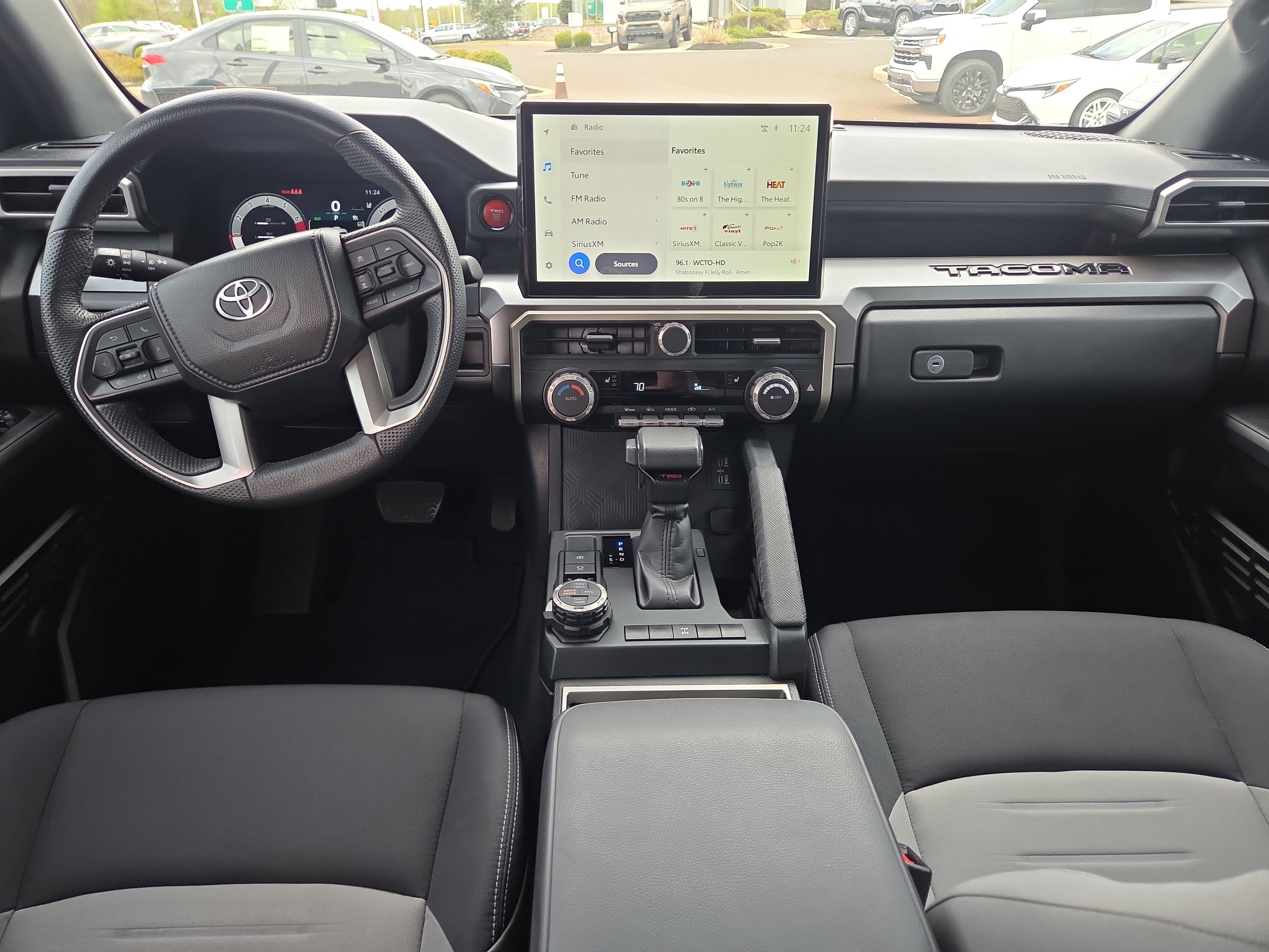 Certified 2024 Toyota Tacoma TRD Off-Road AWD/4WD image 19