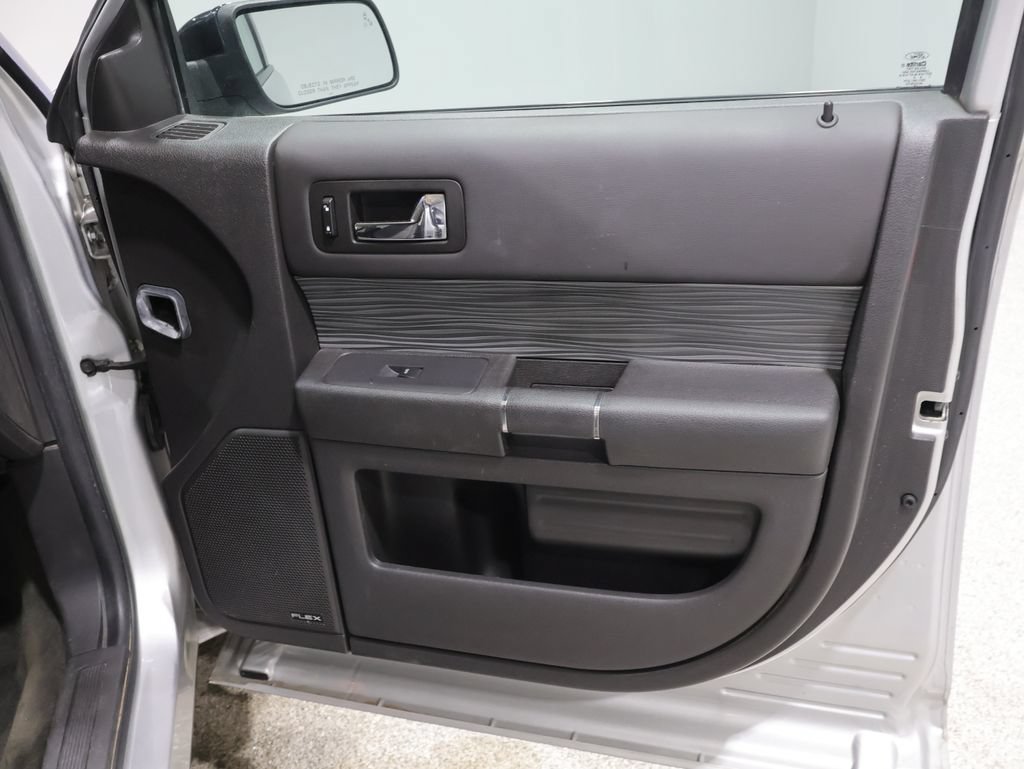 Used 2018 Ford Flex SEL w/ Equipment Group 202A FWD image 23
