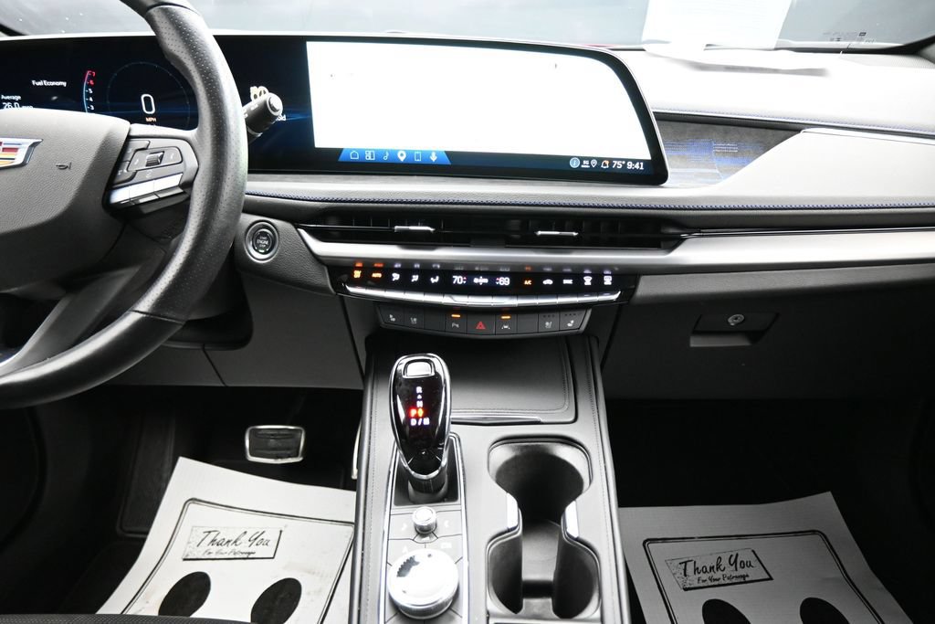 Used 2025 Cadillac XT4 Sport FWD image 18