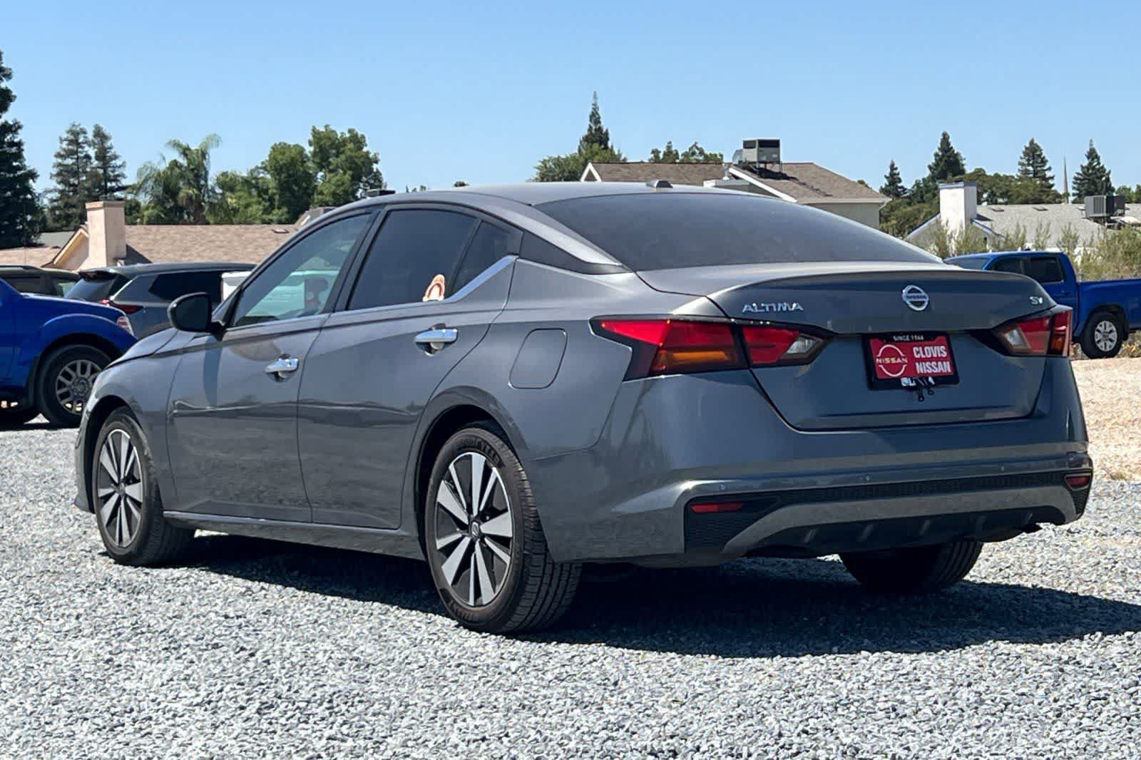 Used 2022 Nissan Altima 2.5 SV FWD image 7