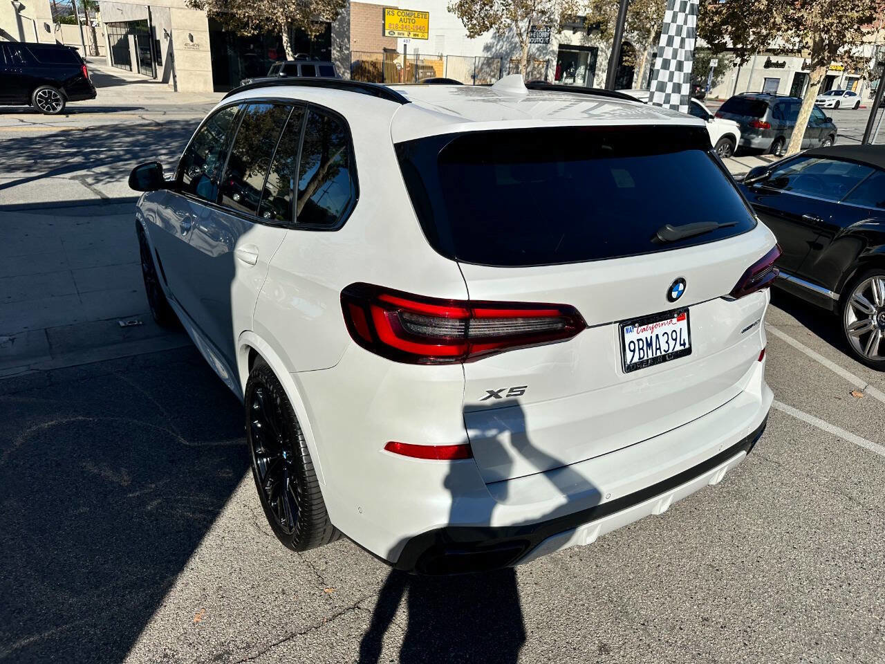 Used 2022 BMW X5 sDrive40i w/ M Sport Package image 15