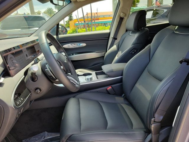 Used 2026 Genesis GV70 2.5T Select AWD/4WD image 15