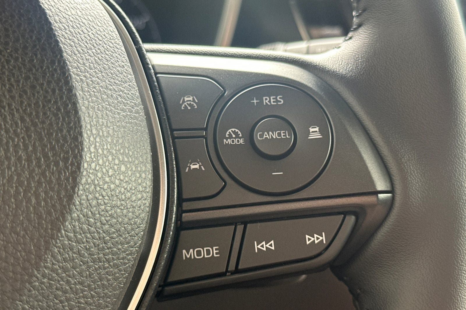 New 2026 Toyota Corolla SE FWD image 28