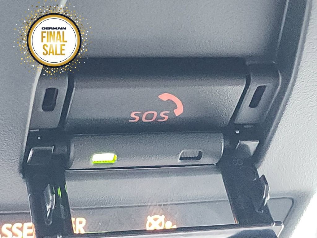 Used 2025 Toyota Corolla LE image 28