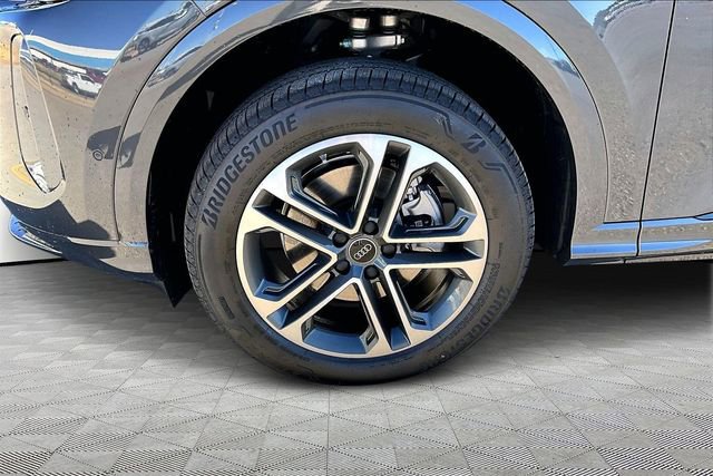 New 2025 Audi Q5 Premium AWD/4WD image 12