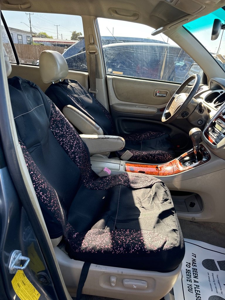 Used 2004 Toyota Highlander Limited image 9