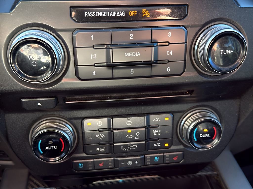 Used 2018 Ford F150 Raptor w/ Equipment Group 802A Luxury image 36