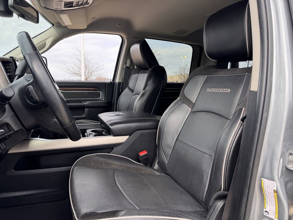 Used 2024 RAM 3500 Laramie image 26