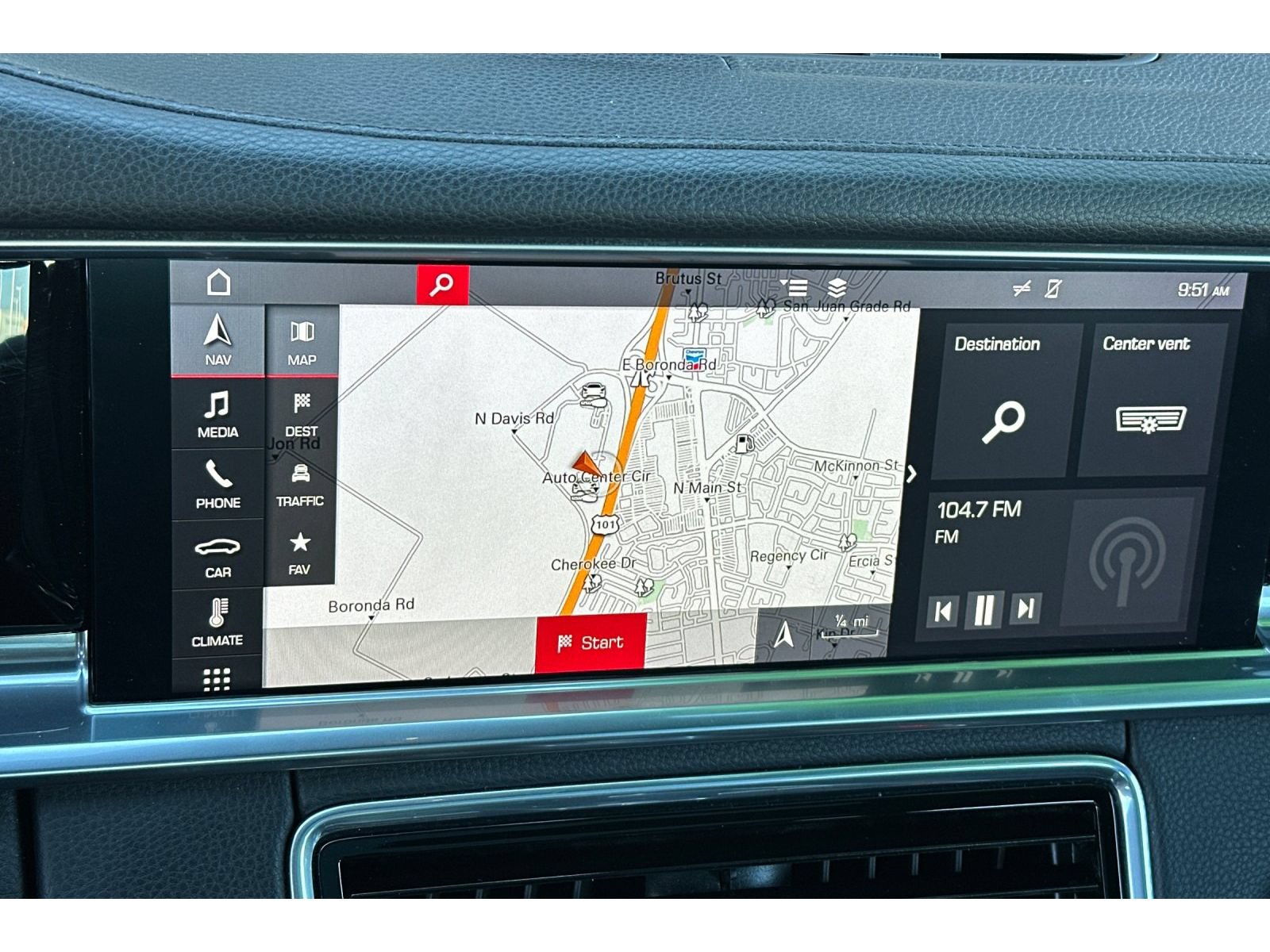 Used 2019 Porsche Panamera 4 AWD/4WD image 21