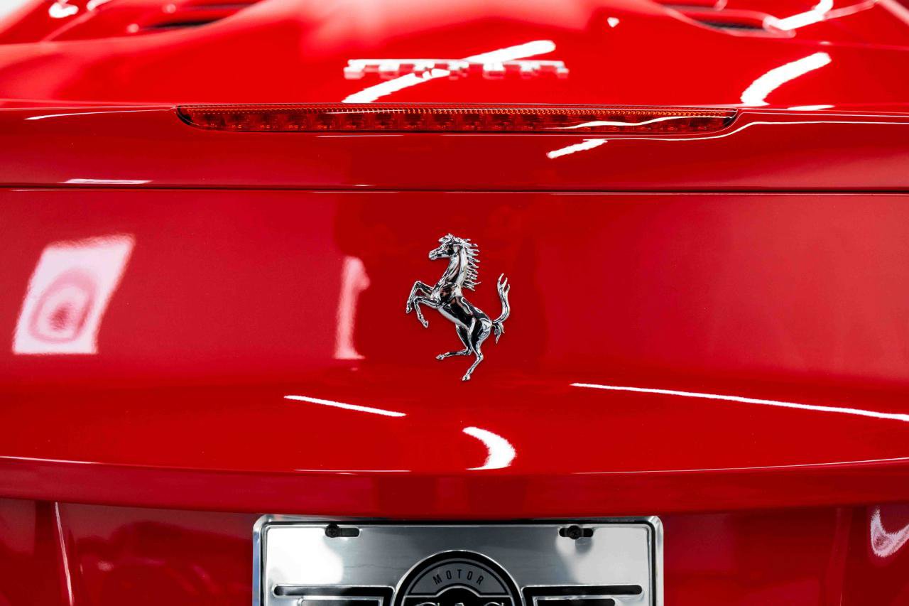 Used 2013 Ferrari 458 Spider RWD image 31