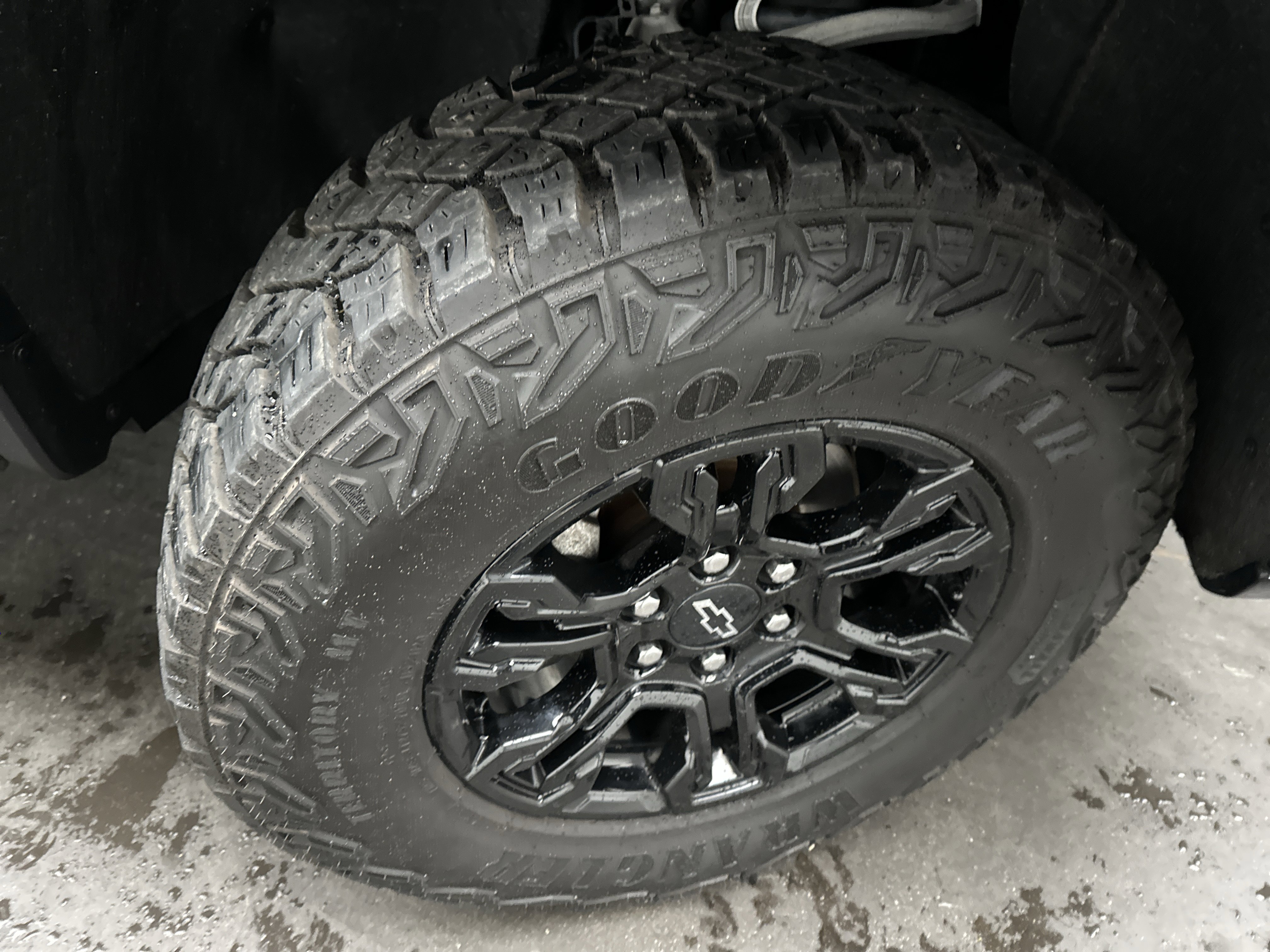 Used 2022 Chevrolet Silverado 1500 ZR2 w/ Technology Package image 12