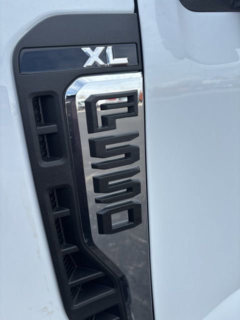 New 2026 Ford F550 4x4 Crew Cab image 14