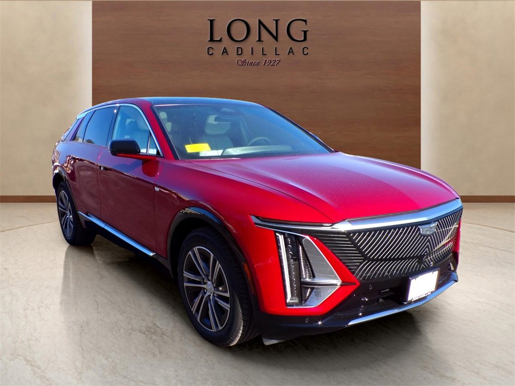 New 2025 Cadillac Lyriq Luxury image 3