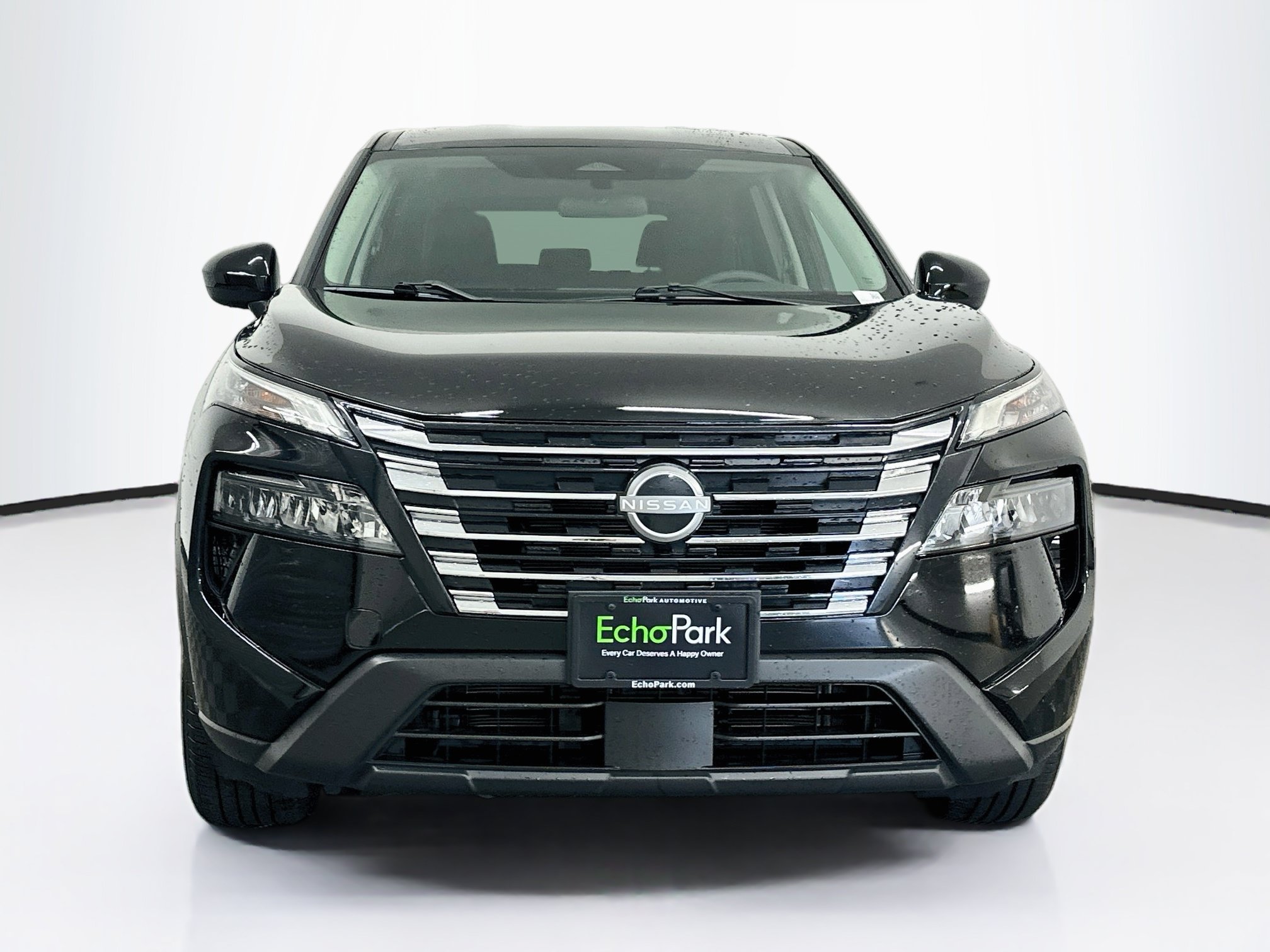 Used 2024 Nissan Rogue SV AWD/4WD image 2