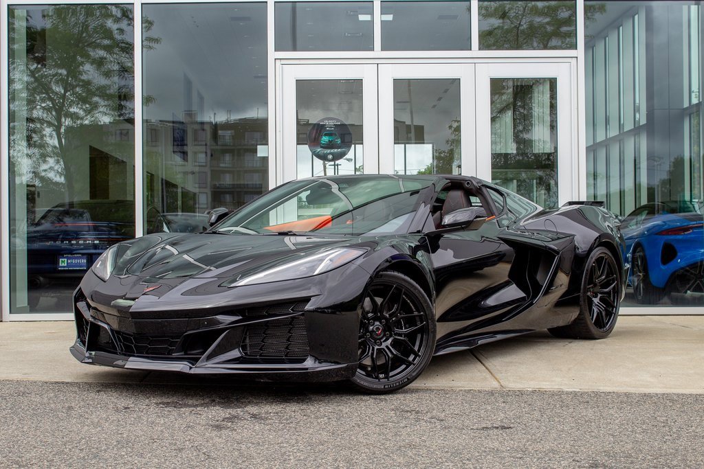 Used 2025 Chevrolet Corvette Z06 w/ Battery Protection Package image 1