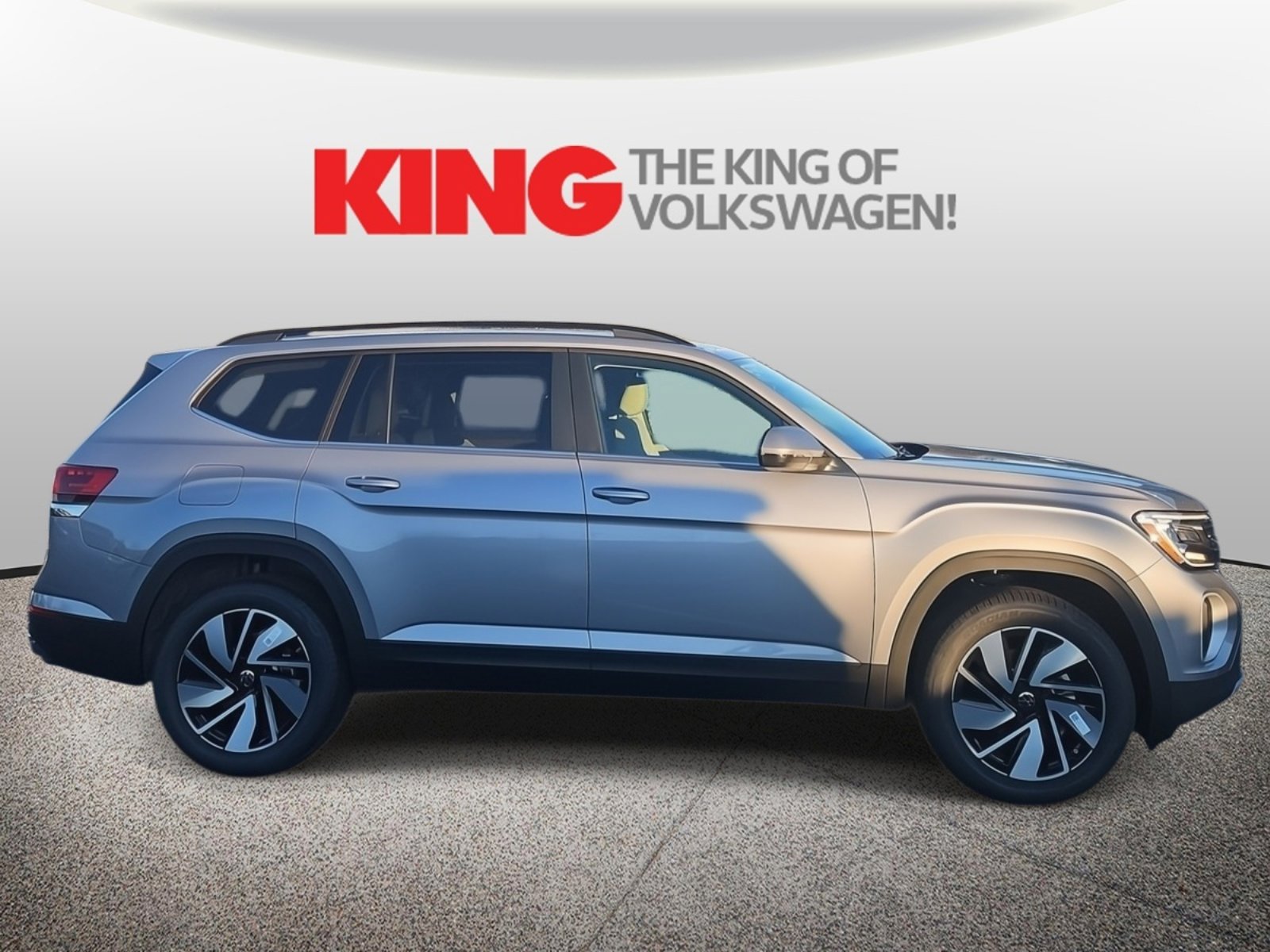 New 2026 Volkswagen Atlas SE image 2