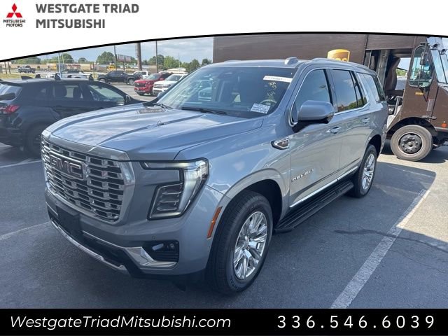 Used 2025 GMC Yukon Denali AWD/4WD image 3