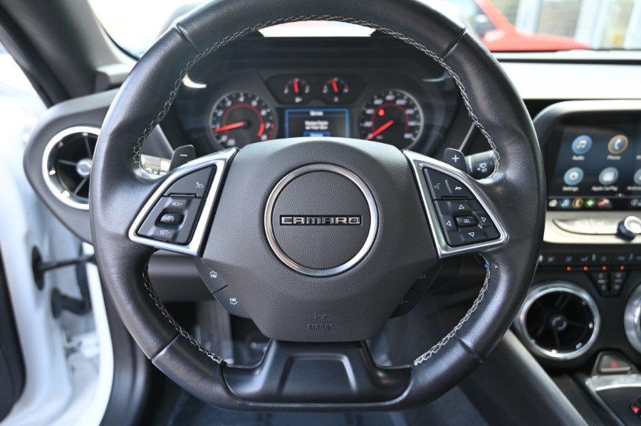 Used 2022 Chevrolet Camaro LT w/ Technology Package RWD image 18