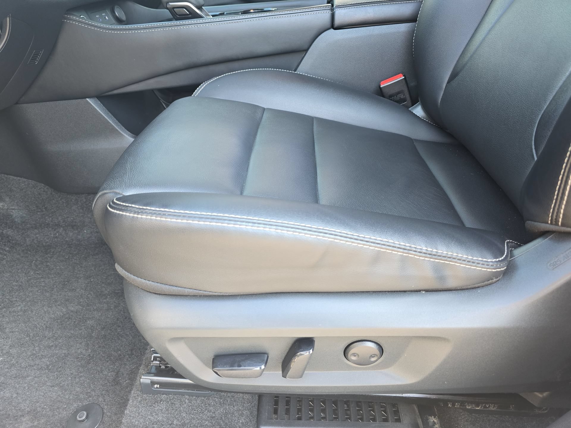Used 2023 Nissan Rogue SL w/ SL Premium Package FWD image 28