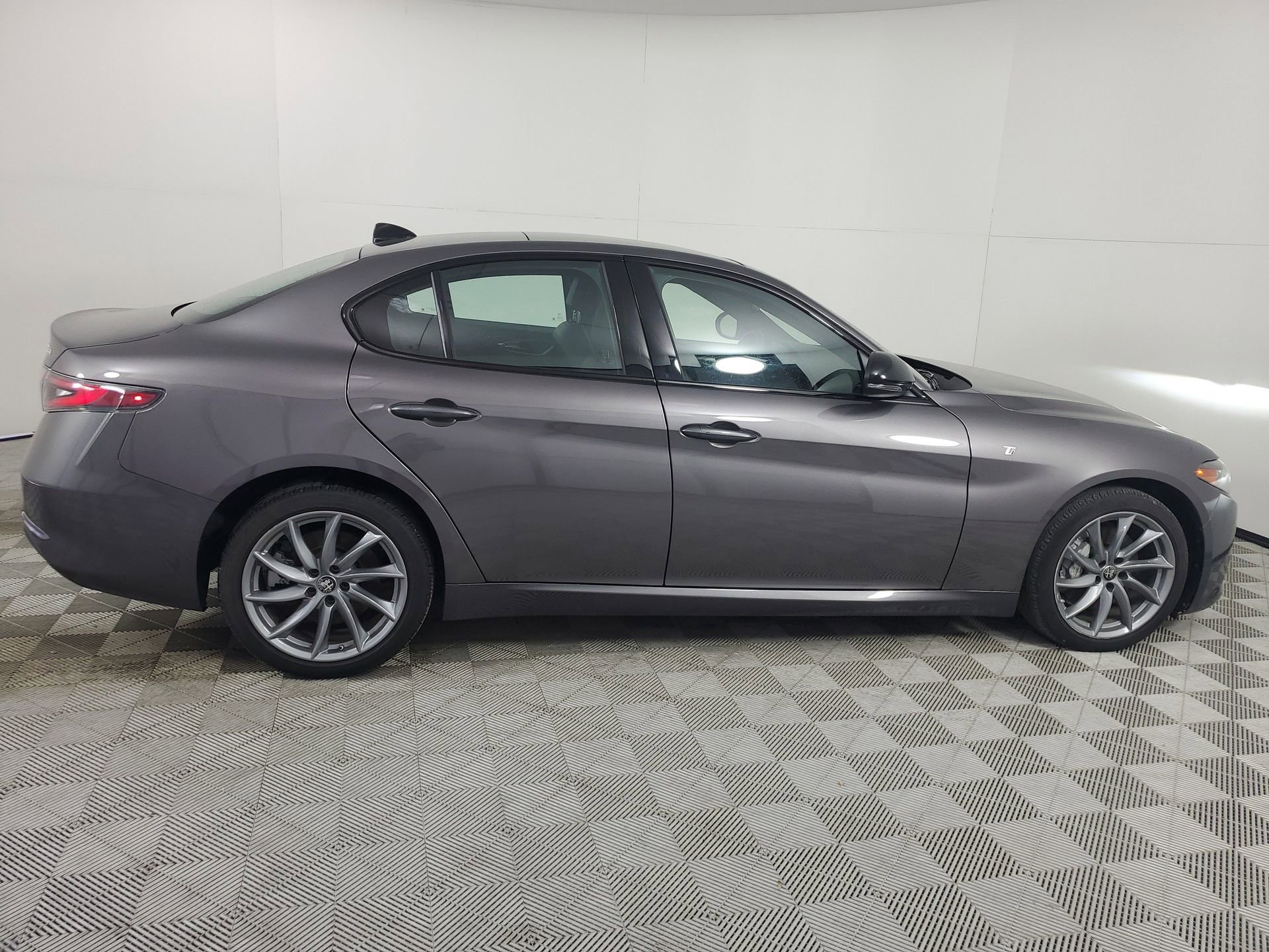 Used 2024 Alfa Romeo Giulia Ti w/ Active Assist Plus Package image 12
