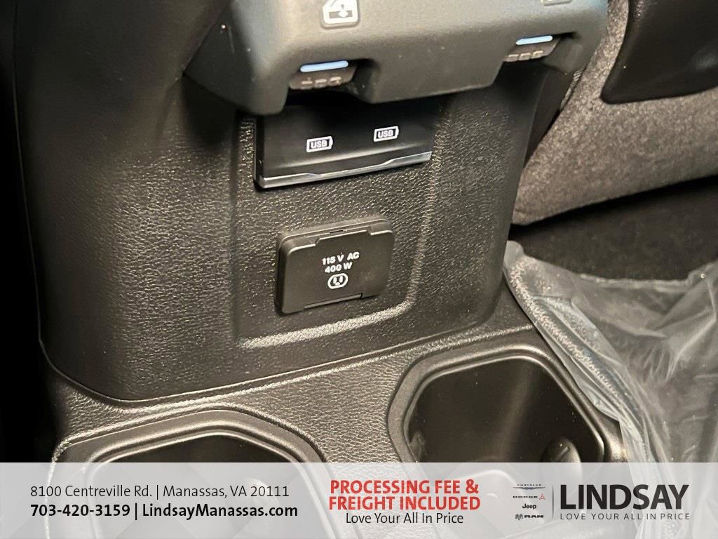 New 2026 Jeep Gladiator Mojave w/ Safety Group AWD/4WD image 18