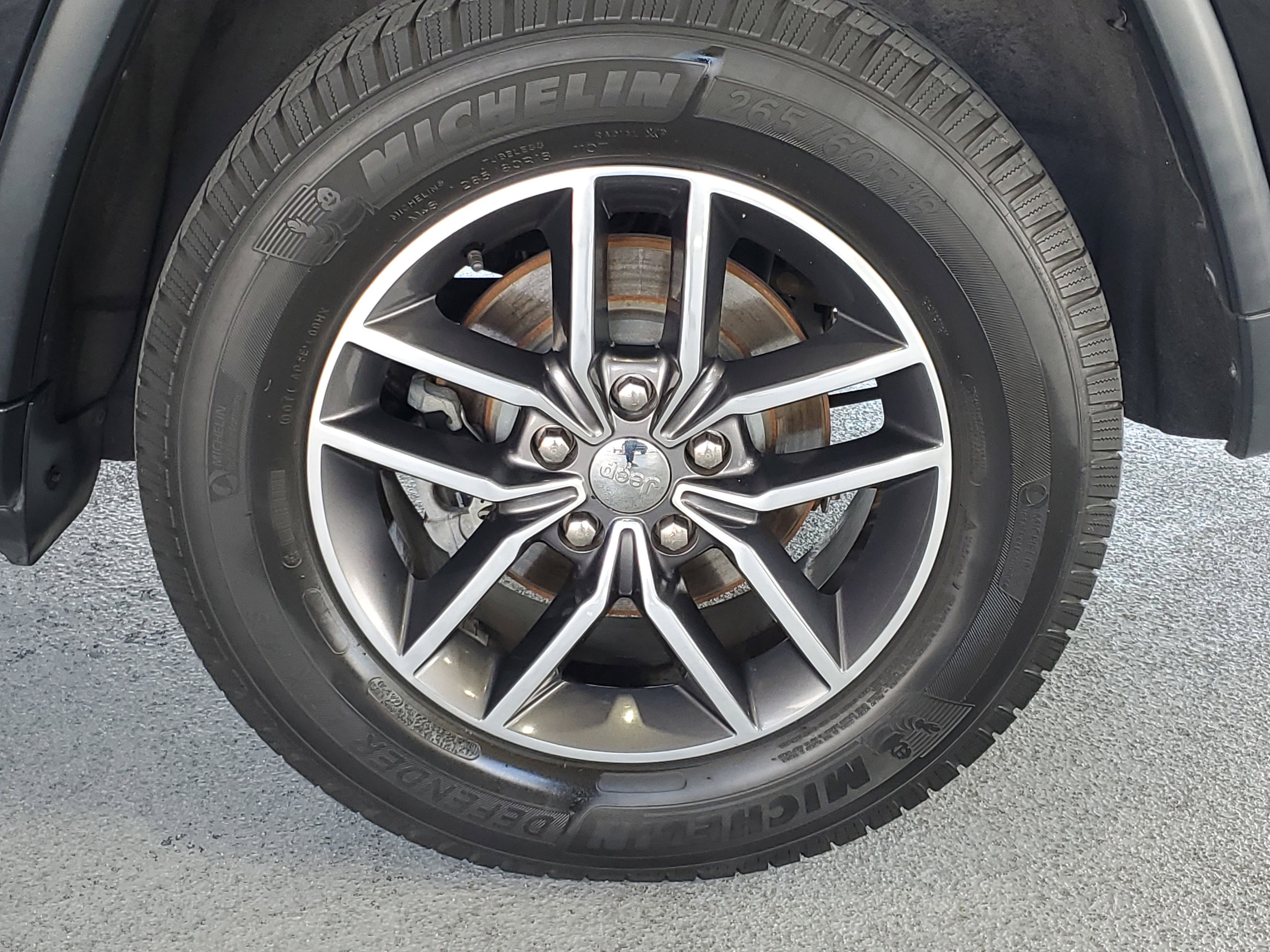 Used 2018 Jeep Grand Cherokee Limited RWD image 7