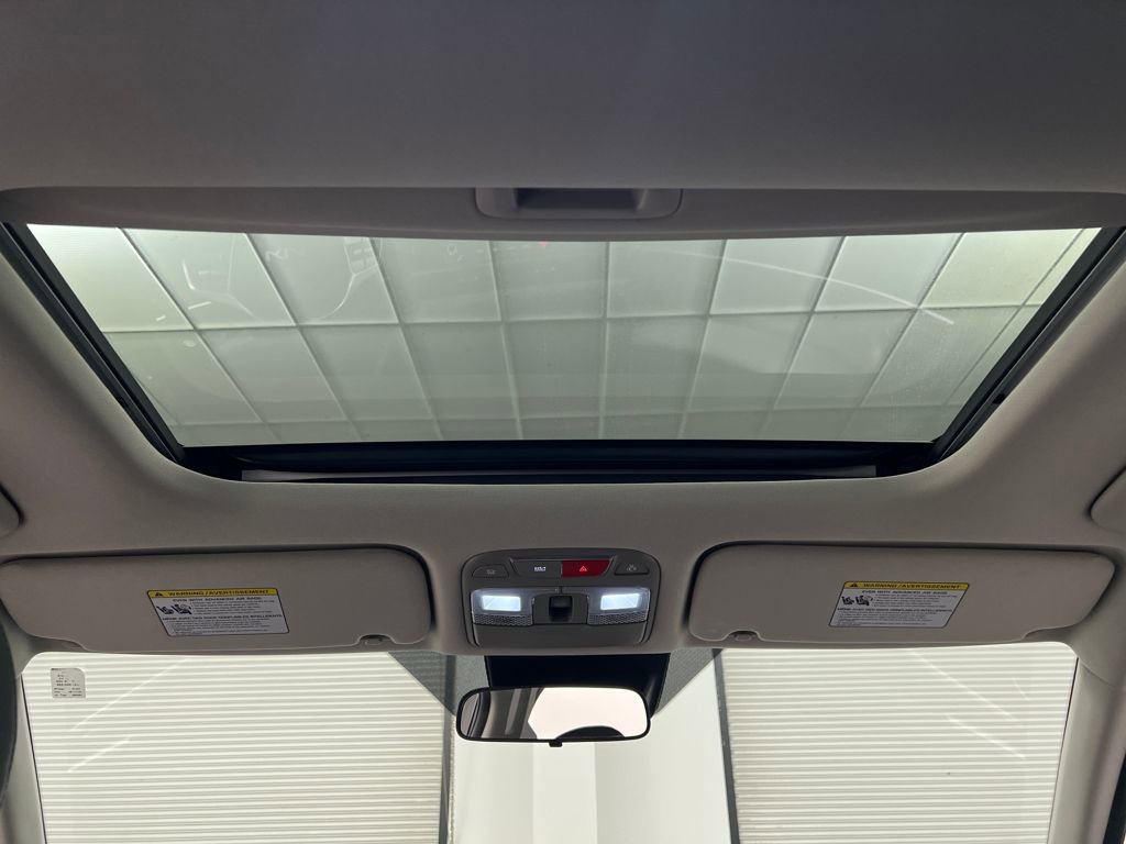 Used 2025 Kia Telluride S image 47