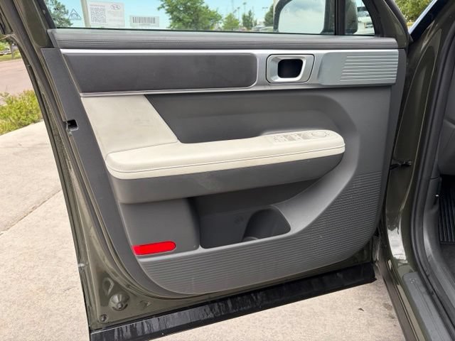 Used 2025 Hyundai Santa Fe SEL AWD/4WD image 9