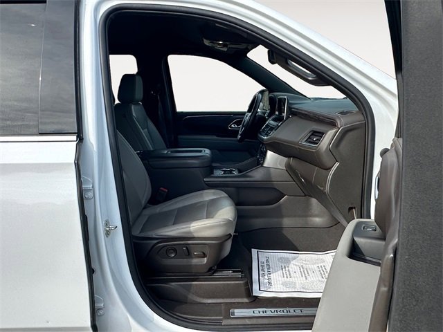 Used 2023 Chevrolet Suburban LT image 15