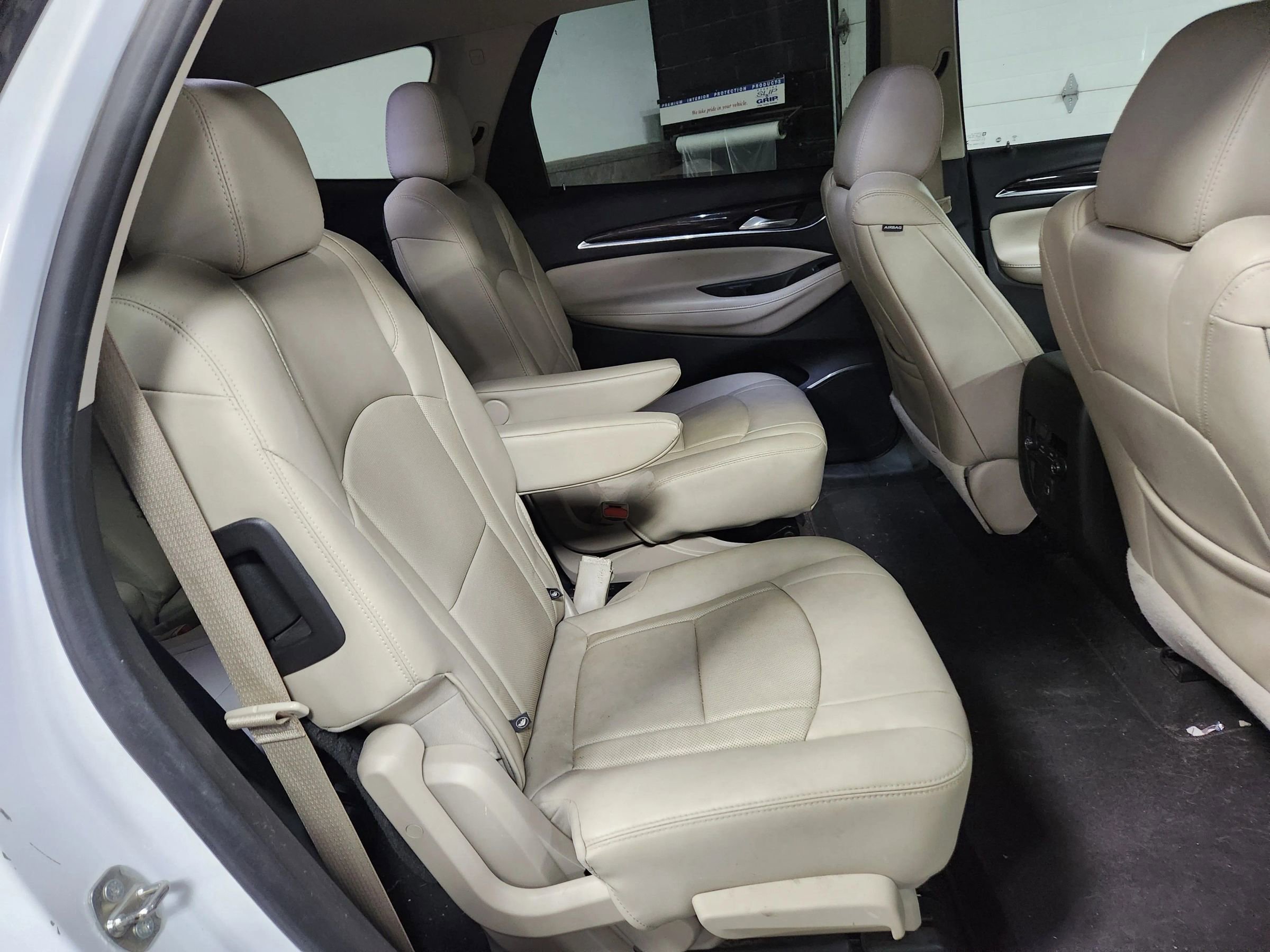 Used 2019 Buick Enclave Essence image 21