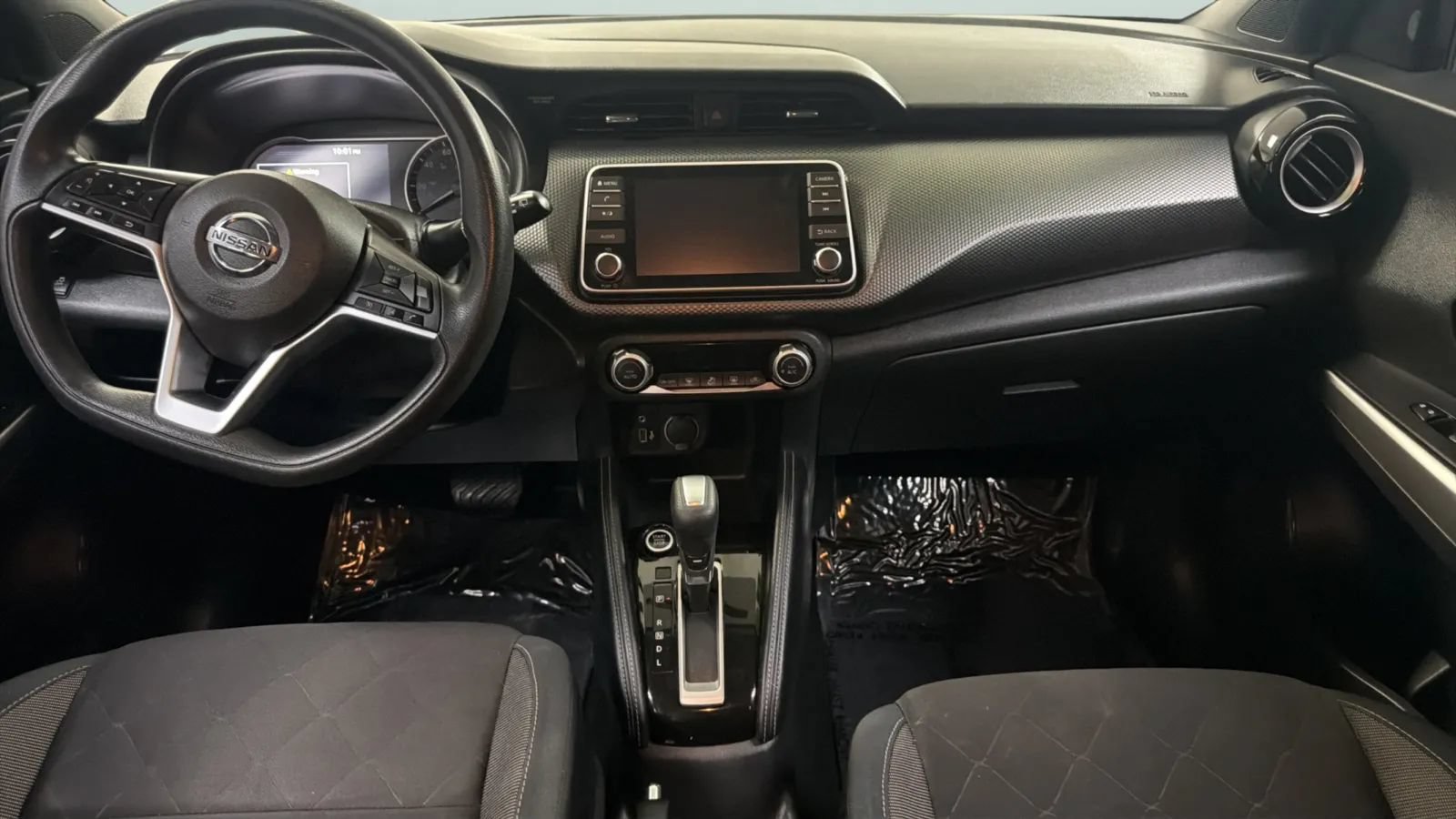 Used 2018 Nissan Kicks SV FWD image 15