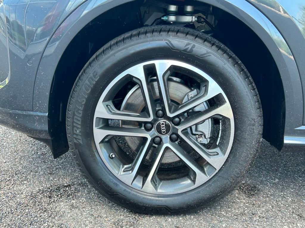New 2025 Audi Q5 Premium Plus image 36