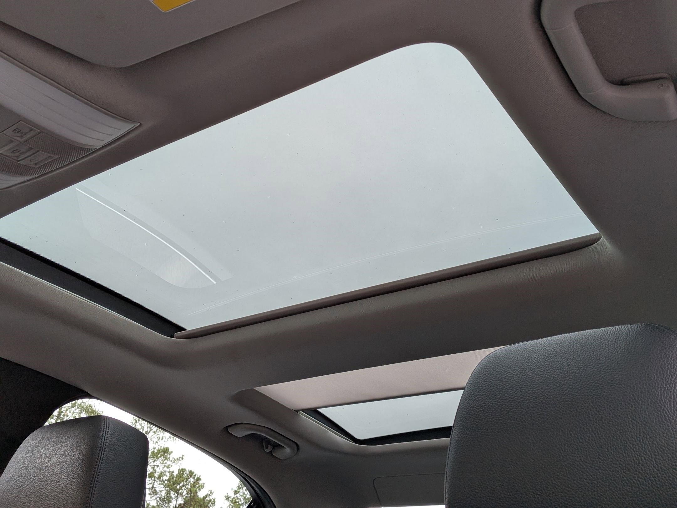 Used 2013 Mercedes-Benz E 350 4MATIC Sedan image 31