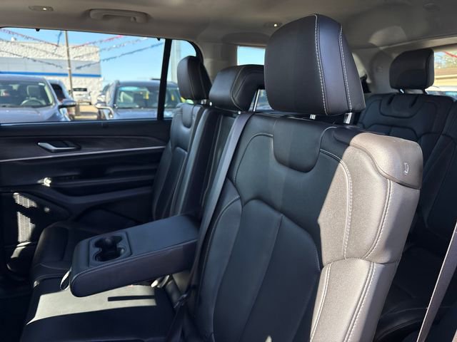 Used 2023 Jeep Grand Cherokee L Limited w/ Luxury Tech Group II image 24